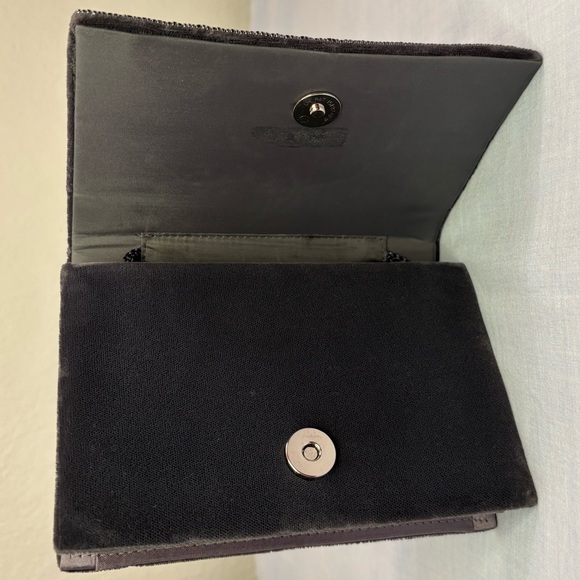Vintage Black Pressed Velvet with Silver Floral Beading Clutch or Shoulder Bag - Picture 8 of 11